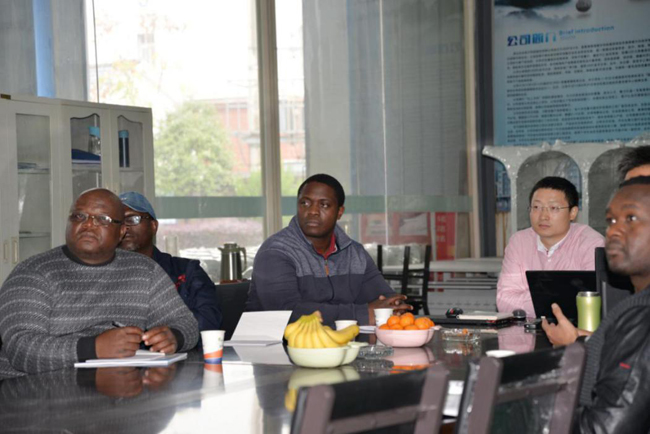 熱烈歡迎非洲贊比亞客戶來深?yuàn)W圖工廠考察