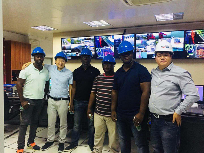 熱烈歡迎非洲贊比亞客戶來深?yuàn)W圖工廠考察